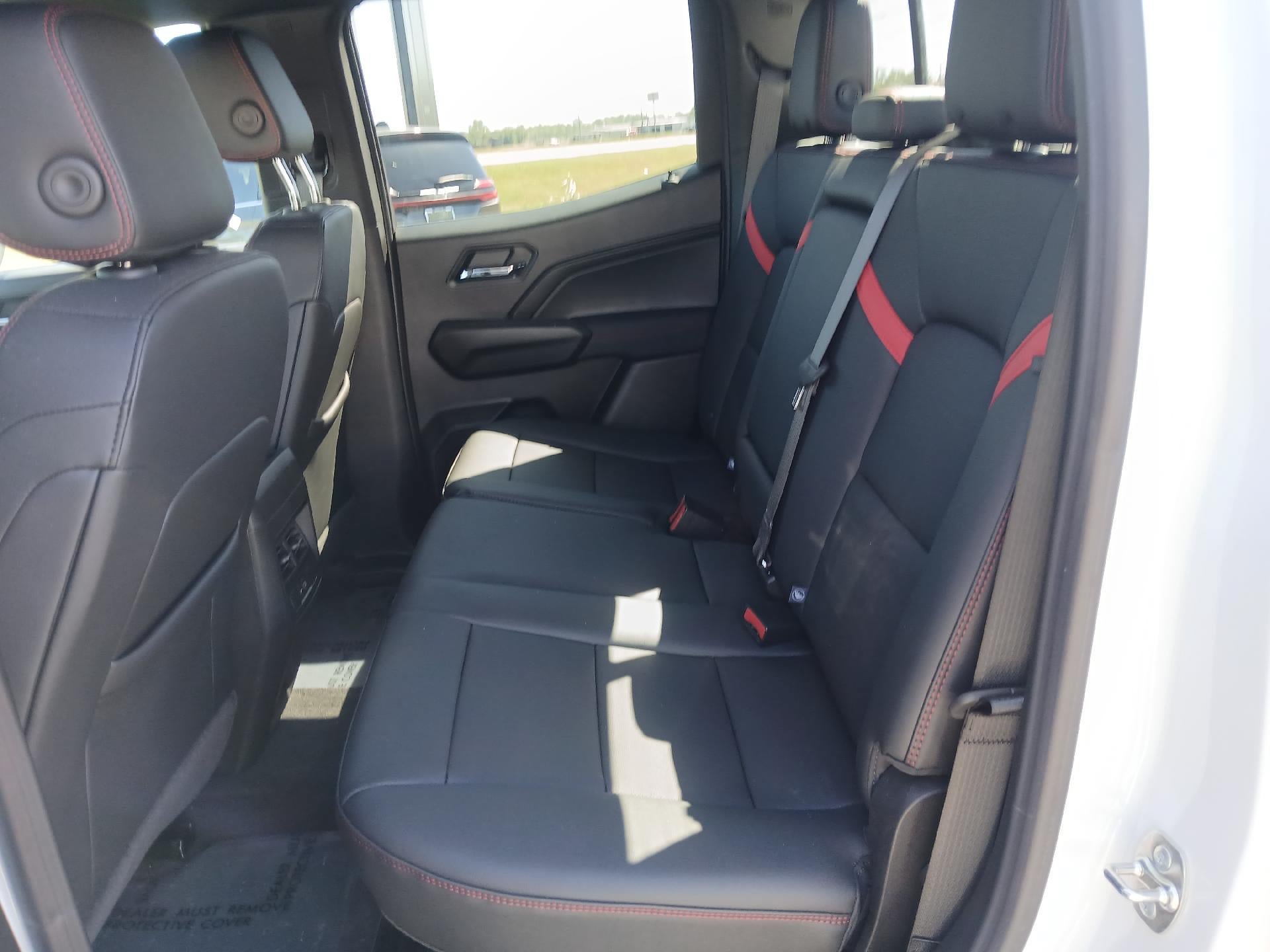 New 2026 Chevrolet Colorado Z71 w/ Technology Package AWD/4WD image 22