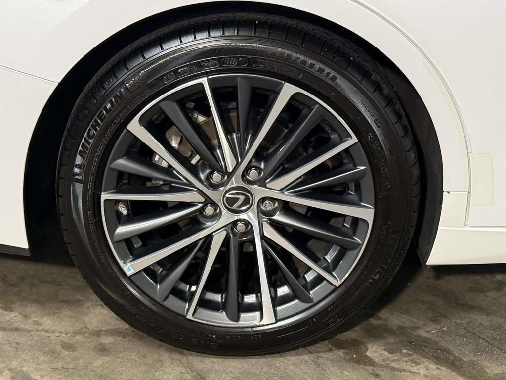 Used 2023 Lexus ES 350 w/ Premium Package FWD image 13