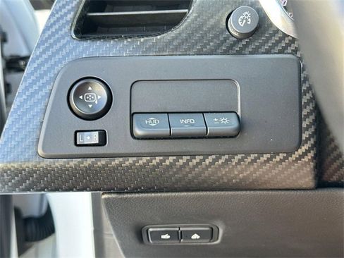 Used 2015 Chevrolet Corvette Z06 w/ 3LZ Preferred Equipment Group image 17