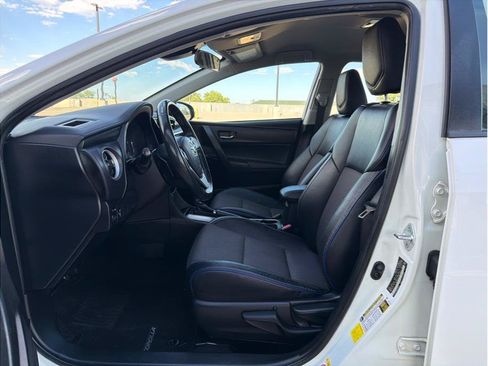Used 2017 Toyota Corolla SE FWD image 10