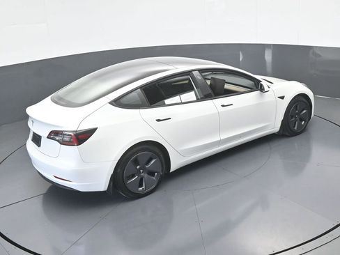 Used 2023 Tesla Model 3 Standard Range image 51