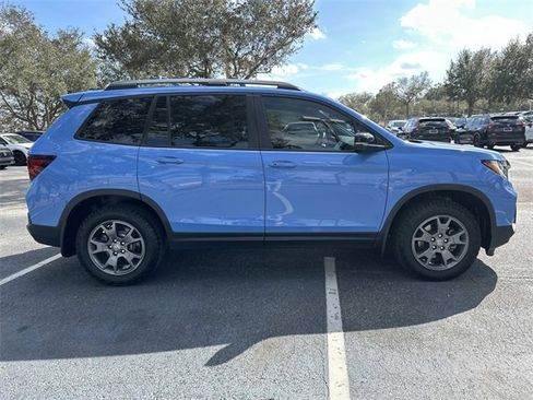 Certified 2024 Honda Passport TrailSport image 2