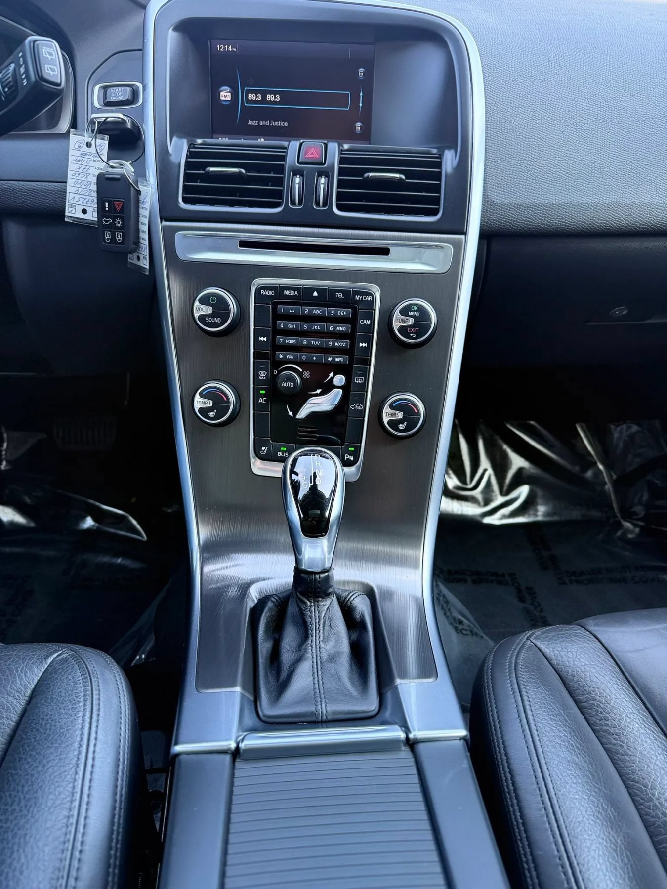 Used 2014 Volvo XC60 T6 AWD/4WD image 21