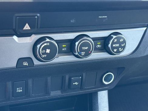Used 2021 Toyota Tacoma SR w/ SR Convenience Package RWD image 21