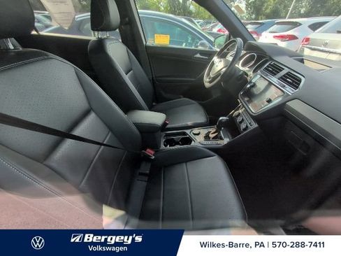 Used 2021 Volkswagen Tiguan SE R-Line w/ 3rd Row Seat Package AWD/4WD image 8