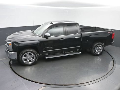 Used 2017 Chevrolet Silverado 1500 LTZ w/ Sport Package AWD/4WD image 12
