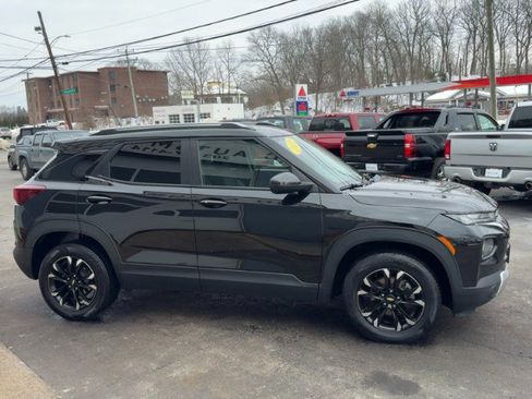Used 2022 Chevrolet TrailBlazer LT w/ Convenience Package image 5