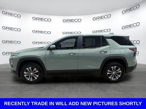 Used 2025 Chevrolet Equinox LT w/ Safety and Technology Package FWD image 4