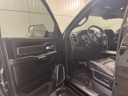 Used 2019 RAM 2500 Laramie image 9