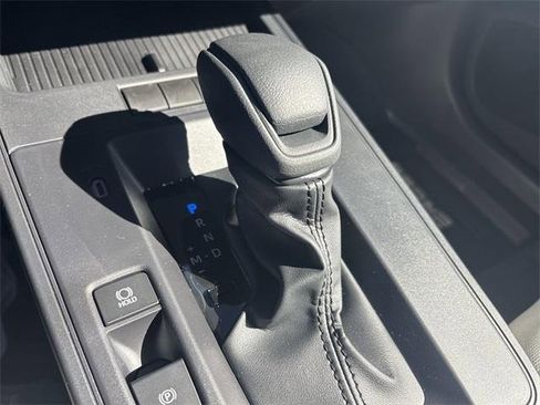 Used 2026 Toyota Corolla Cross L image 20