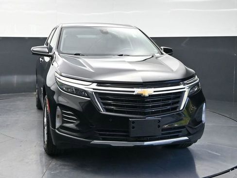 Used 2024 Chevrolet Equinox LT AWD/4WD image 2