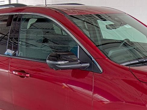 New 2026 Chevrolet Traverse LT w/ Driver Confidence Package FWD image 17