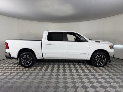 Used 2025 RAM 1500 Laramie AWD/4WD image 7