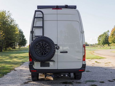 Used 2025 Mercedes-Benz Sprinter 2500 image 7