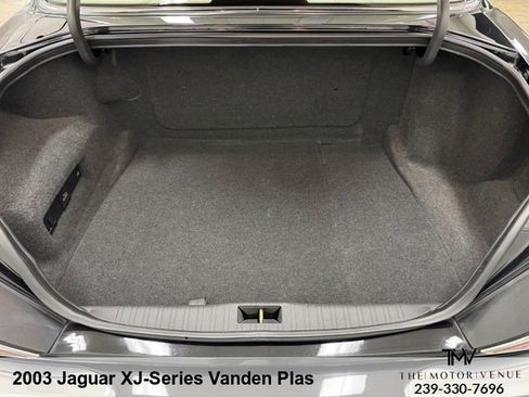 Used 2003 Jaguar XJ8 L RWD image 38