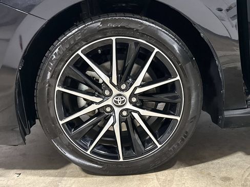 Used 2024 Toyota Camry SE FWD image 26
