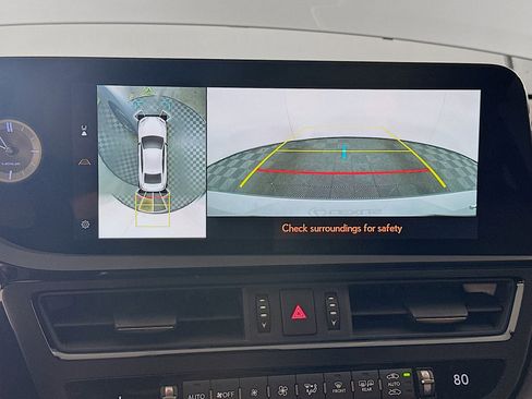 Used 2024 Lexus ES 300h Ultra Luxury w/ Accessory Package (Z1) FWD image 23