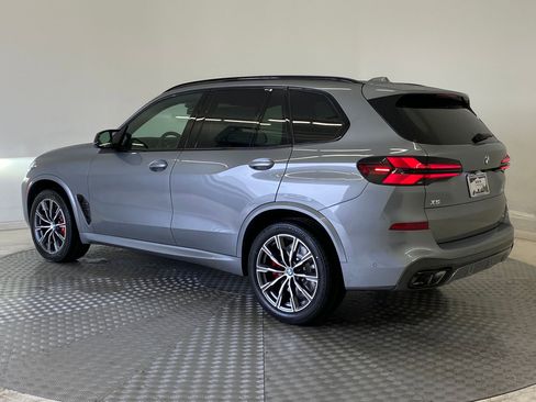 New 2026 BMW X5 M60i w/ Executive Package image 3