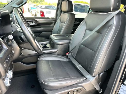 Used 2023 GMC Yukon SLT AWD/4WD image 17