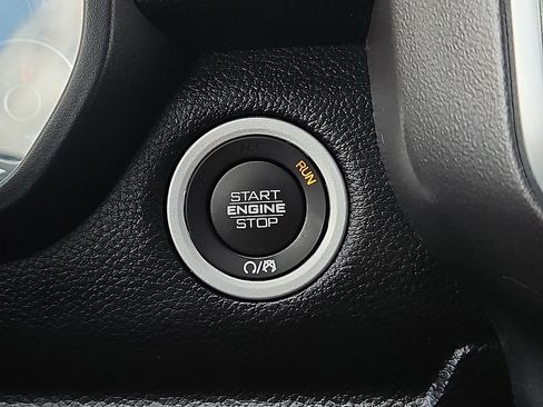 Used 2021 RAM 1500 Big Horn image 26