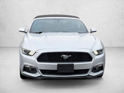 Used 2016 Ford Mustang Premium image 2