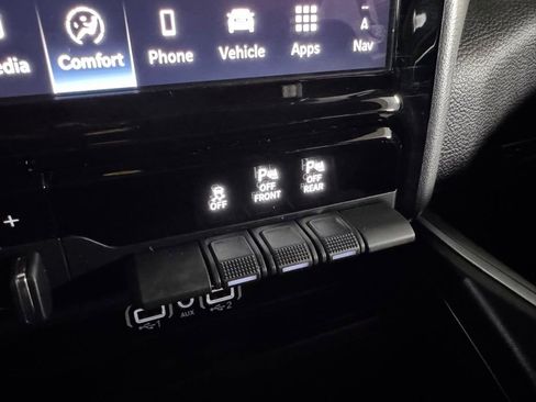 Used 2025 RAM 1500 Big Horn AWD/4WD image 38