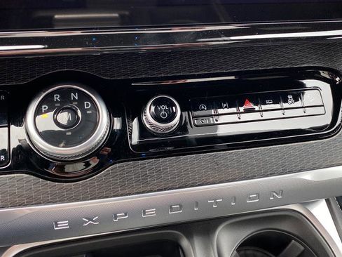 New 2026 Ford Expedition Platinum AWD/4WD image 21