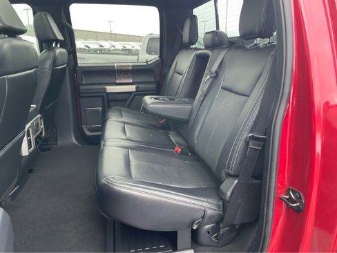 Used 2022 Ford F250 Lariat w/ Black Appearance Package image 33