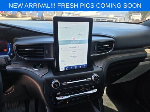 Used 2020 Ford Explorer Platinum w/ Premium Technology Package image 12