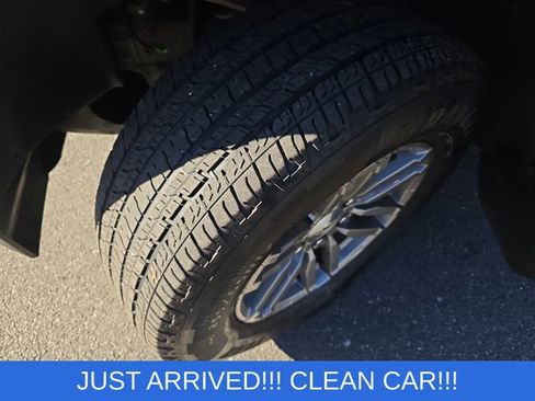 Used 2023 Chevrolet Colorado LT w/ LT Convenience Package II image 32