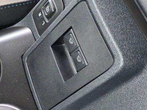 Used 2022 Ford Bronco Wildtrak image 21