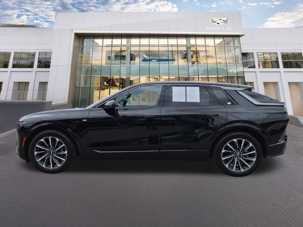 Certified 2024 Cadillac Lyriq Sport AWD/4WD image 8