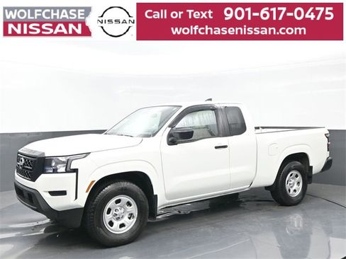 Used 2023 Nissan Frontier S image 2
