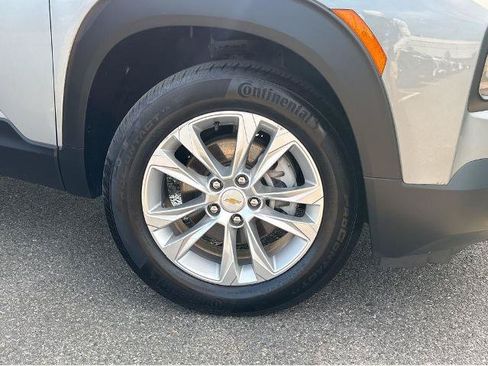 Used 2023 Chevrolet TrailBlazer LS AWD/4WD image 4