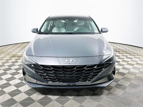 Used 2023 Hyundai Elantra Limited image 8