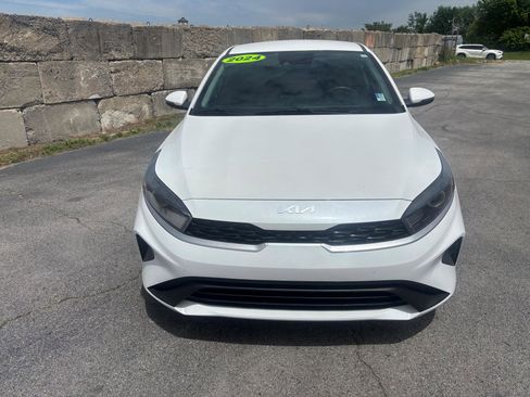 Used 2024 Kia Forte LXS w/ LXS Technology Package FWD image 8