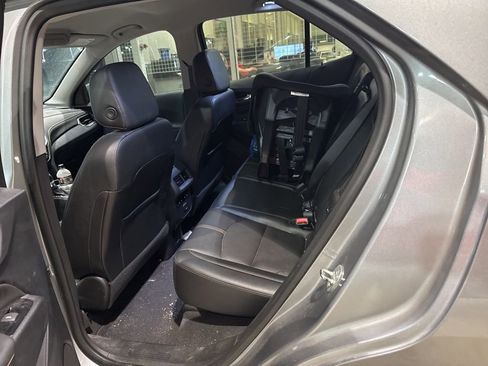 Used 2023 Chevrolet Equinox Premier image 9