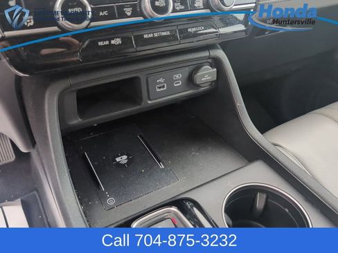 Used 2025 Honda Pilot EX-L image 28