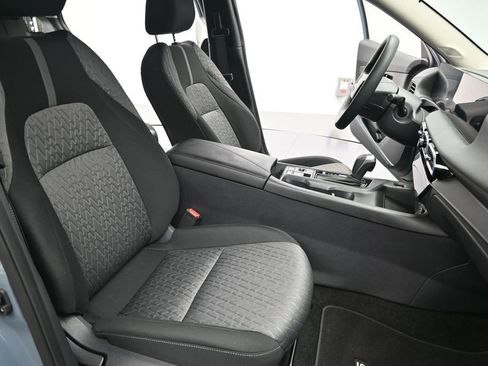 Used 2026 Nissan Sentra SV w/ Floor Mat Package FWD image 7