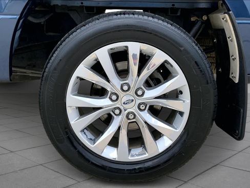 Used 2015 Ford F150 XLT w/ Equipment Group 302A Luxury image 11