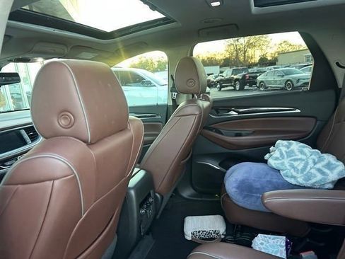 Used 2021 Buick Enclave Avenir w/ Avenir Technology Package image 37