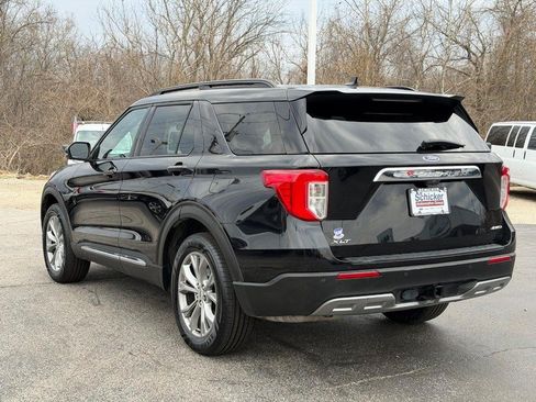 Used 2023 Ford Explorer XLT w/ Equipment Group 202A AWD/4WD image 6