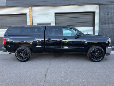 Used 2017 Chevrolet Silverado 1500 LT w/ All Star Edition AWD/4WD image 10