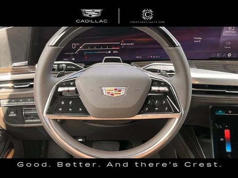 Certified 2025 Cadillac Escalade ESV Premium Luxury w/ LPO, Floor Liner Package AWD/4WD image 14