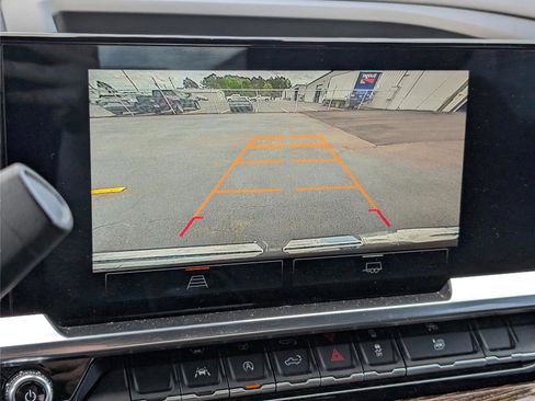 Used 2023 GMC Sierra 1500 Elevation image 18