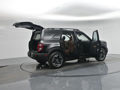 Used 2025 Ford Bronco Sport Outer Banks w/ Outer Banks Tech Package+ image 6