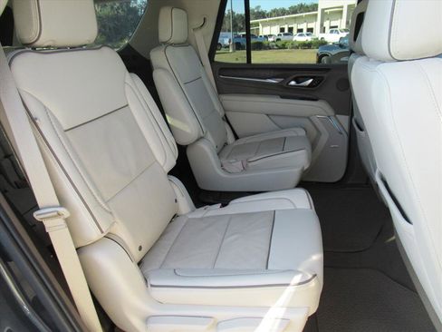 Used 2021 GMC Yukon Denali image 31
