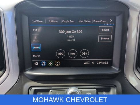 Used 2020 Chevrolet Silverado 1500 Custom w/ Custom Value Package AWD/4WD image 14