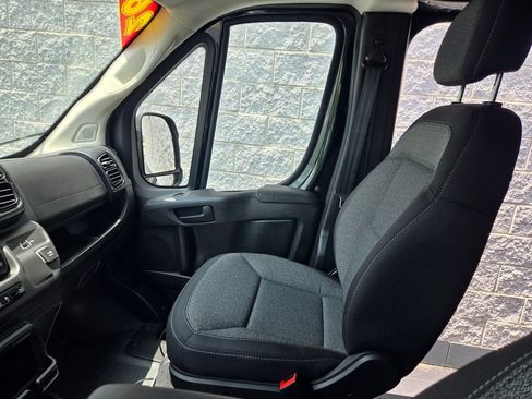 Used 2026 RAM ProMaster 1500 w/ Safety Group FWD image 29