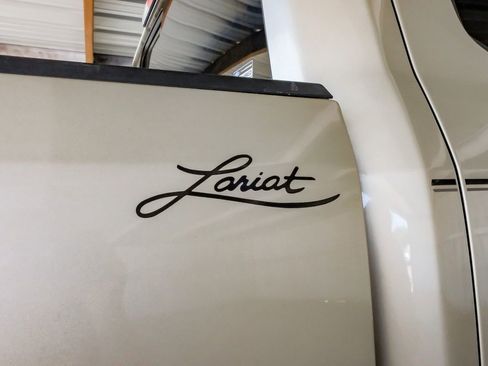 Used 2017 Ford F250 Lariat w/ Lariat Ultimate Package image 55